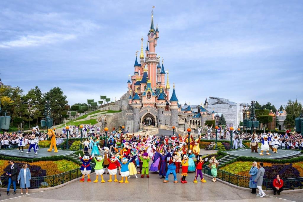 Disney 'Xperience - Parc 10 Min - 3Pers Esbly 외부 사진
